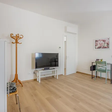 Apartman Via Emilia 11 Reggio Emilia