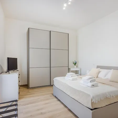 Via Emilia 11 Apartman Reggio Emilia