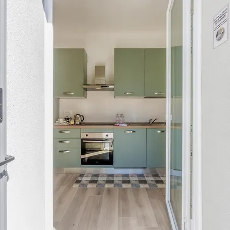 Via Emilia 11 Apartman
