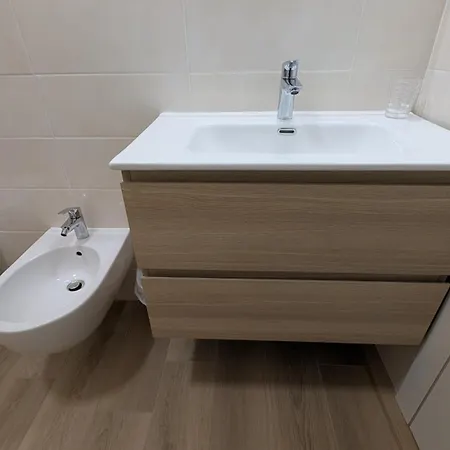 Via Emilia 11 Apartman *