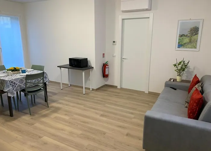 Via Emilia 11 Apartament *