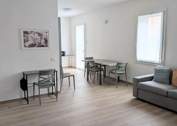 Via Emilia 11 Apartman Reggio Emilia