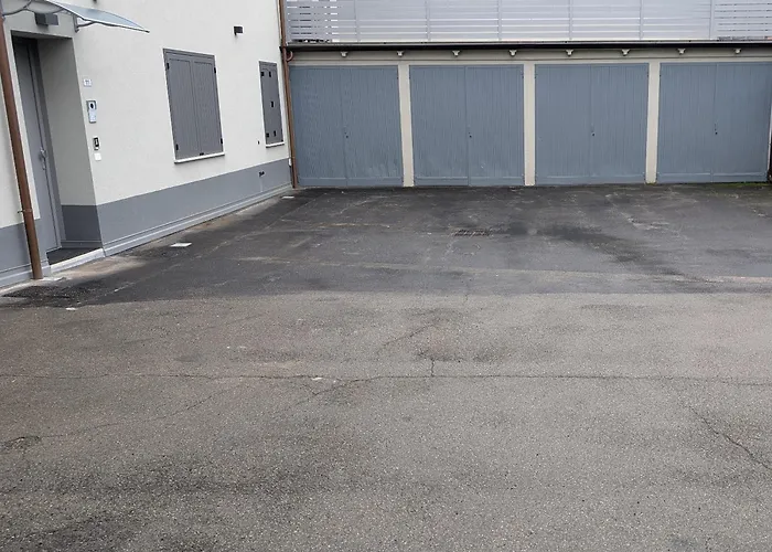 Via Emilia 11 Apartman