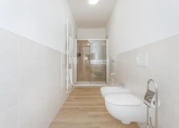 Apartment Via Emilia 11 *