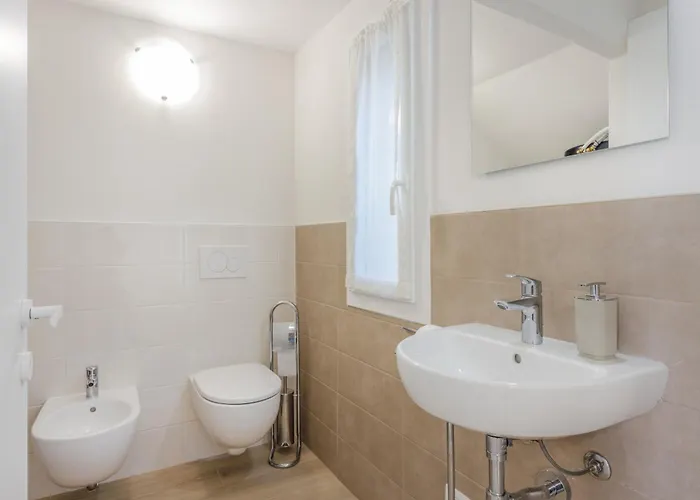 Apartment Via Emilia 11